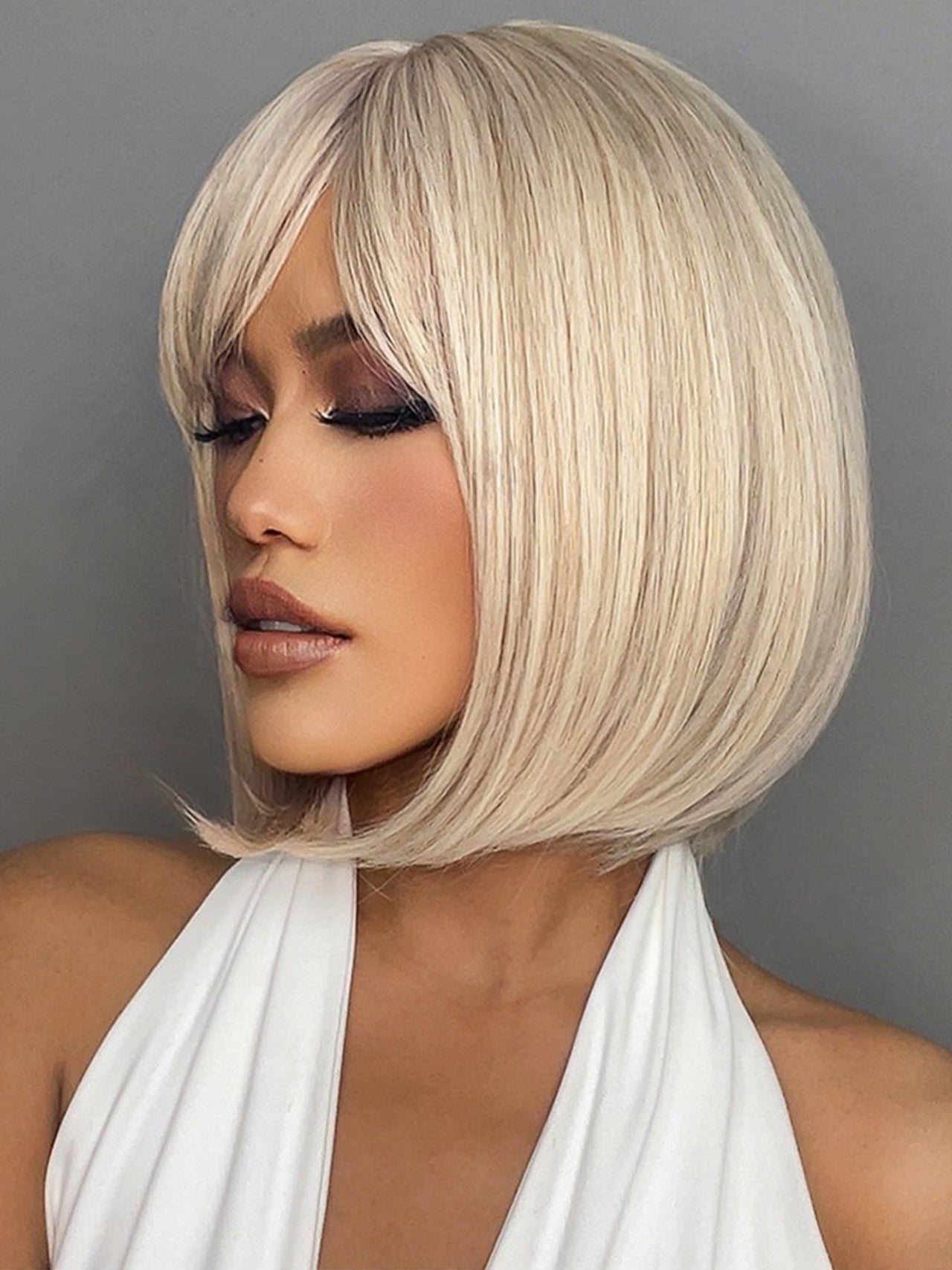 12 inch short straight ivory Bob wig with bangs Women's wig for daily  or cosplay use SS180-1