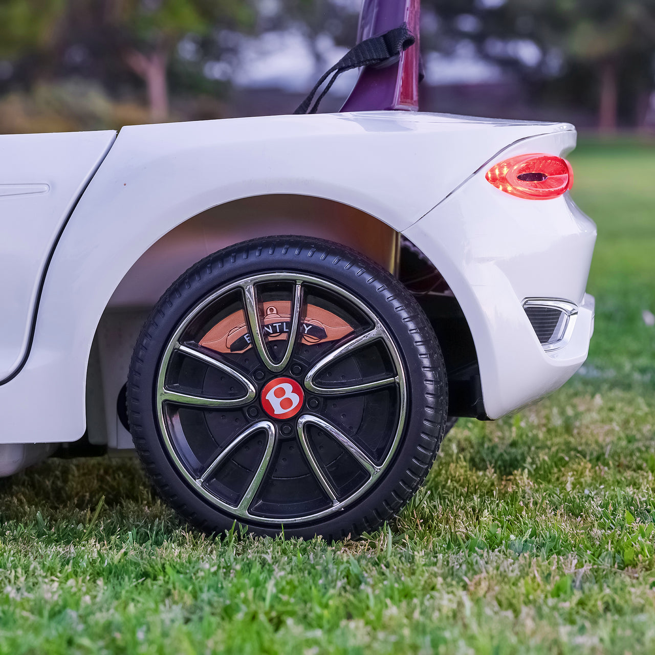 12V Electric Kid car with Parent Remote